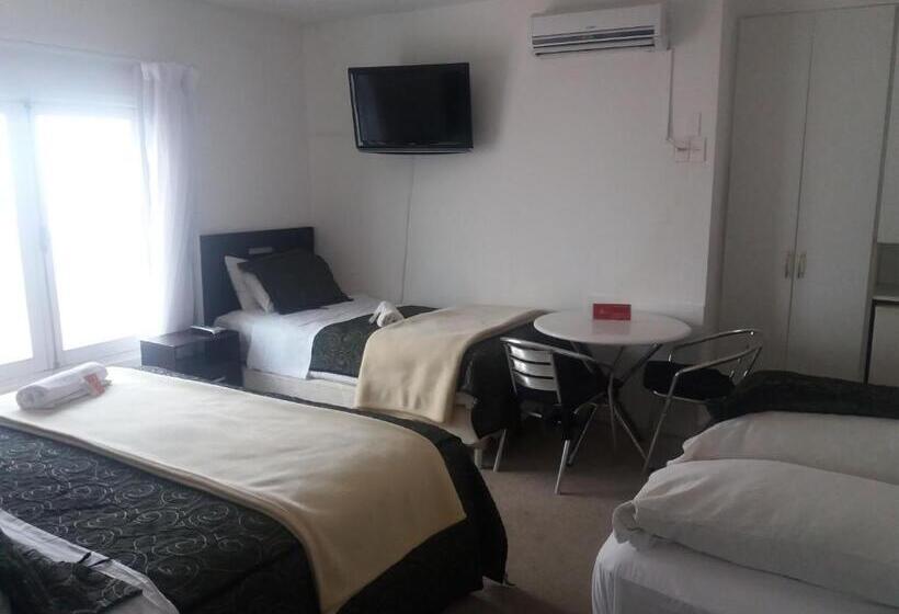 4인용 스탠다드 룸, Faro