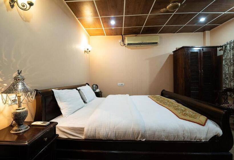 Quarto Estandar Cama King, Fort Beejwar Chauhan By Aayams Neemrana