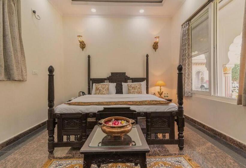 Quarto Deluxe, Fort Beejwar Chauhan By Aayams Neemrana