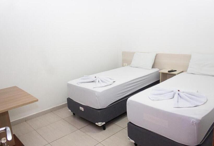 חדר סטנדרט, Grandville Ii