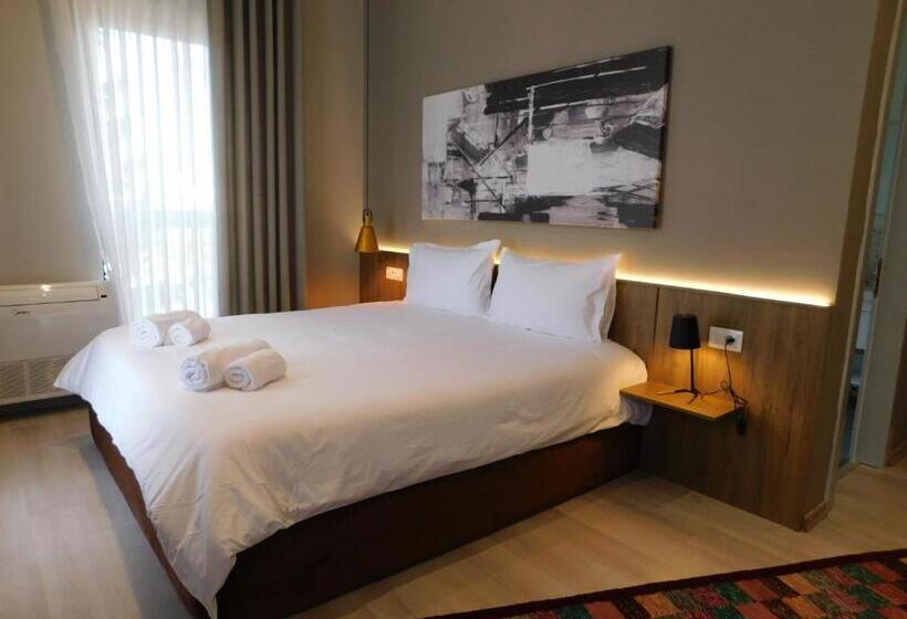 اتاق استاندارد, Mik Hotel Korce