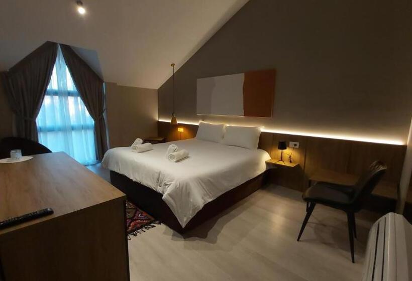 اتاق استاندارد, Mik Hotel Korce