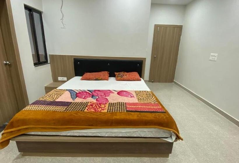 Номер Стандарт, Paradise Residency And Cafe