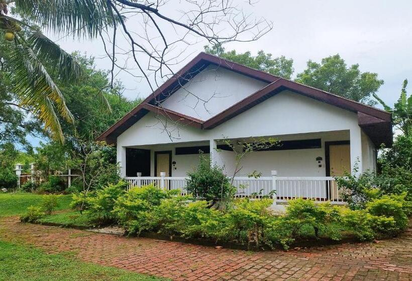 家庭间, Reddoorz @ Padi Beach Resort Oton Iloilo