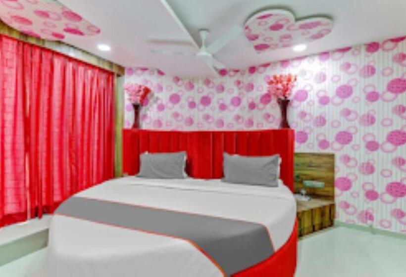 Номер Deluxe, Shree Pashupati Royal Vadodara