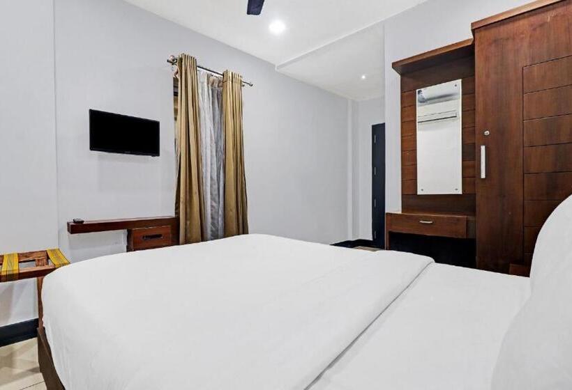 Deluxe Room, Fabhotel Stratford