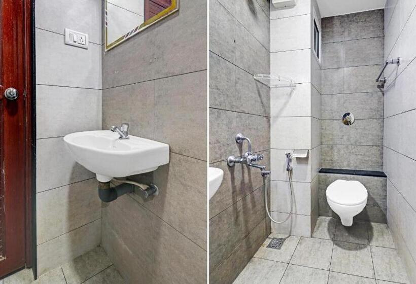 Deluxe Room, Fabhotel Stratford