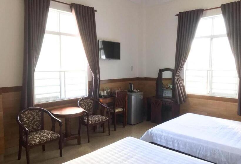 اتاق استاندارد سه نفره, La Cactus Hotel 1