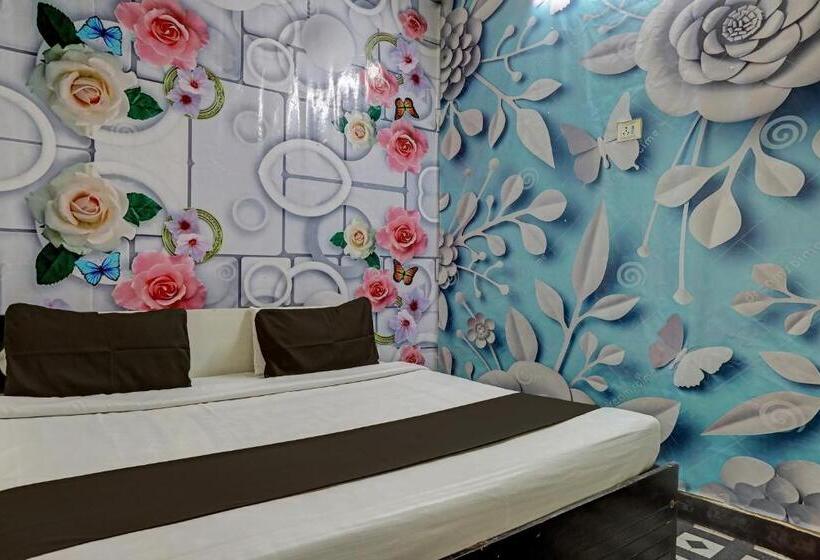 חדר קלאסי לשלושה, Oyo Hotel New Samrat