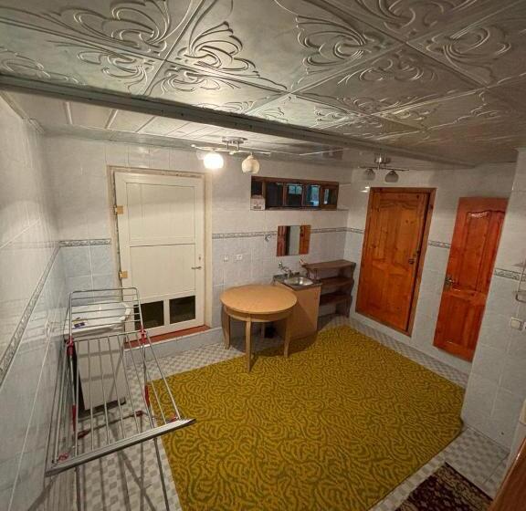 اتاق استاندارد سه نفره, Turguest House In Jeti Oguz