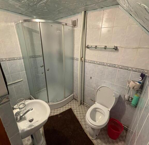 اتاق استاندارد سه نفره, Turguest House In Jeti Oguz