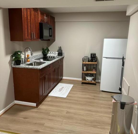 침실 1개 아파트, Xena Guest House
