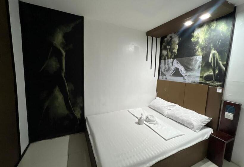 سوییت, Quinn Dormittelle