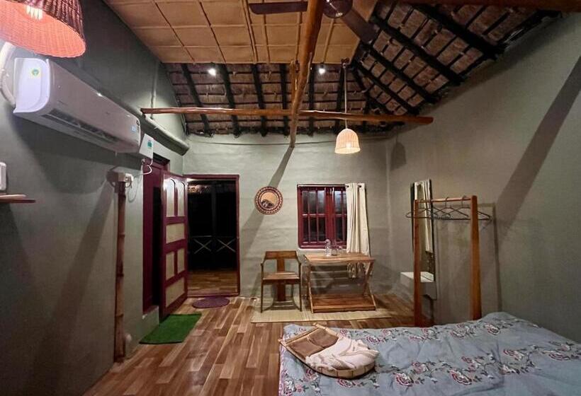 스탠다드 트리플 룸, Ritabani Earthen Retreat Sundarbans