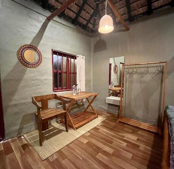 스탠다드 트리플 룸, Ritabani Earthen Retreat Sundarbans