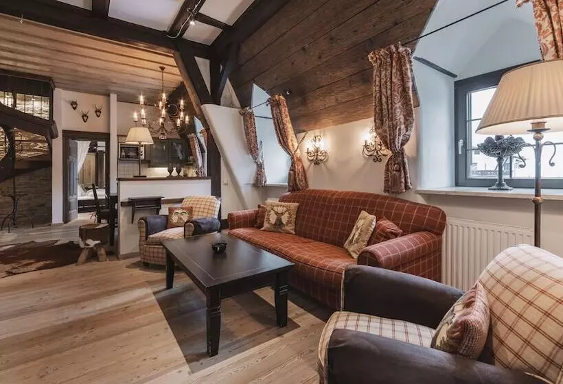 ３ベッドルームアパートメント, Aparthotel Ansitz Felsenheim