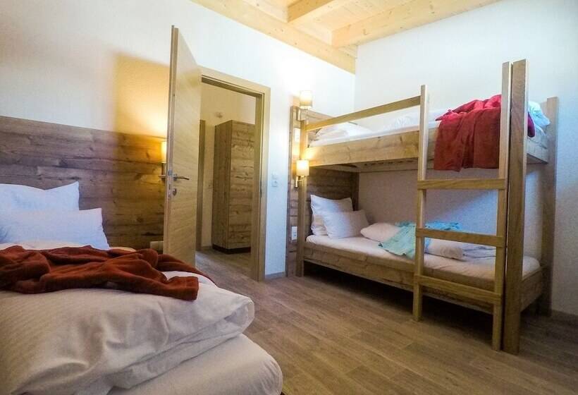 2-Bedroom Classic Apartment, Collina Hotel Garni