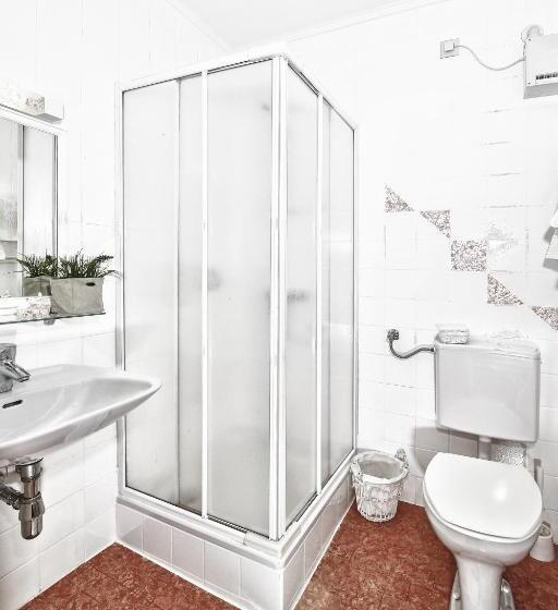 パノラミックビュースタンダードルーム, Gasthof Gutmann