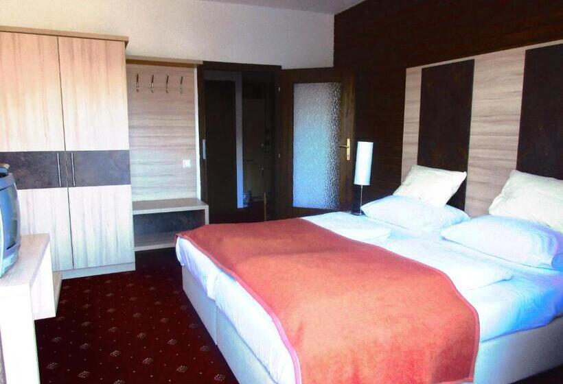 スタンダード４人部屋, Gasthof Gutmann