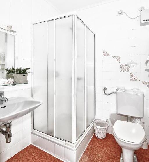 スタンダード４人部屋, Gasthof Gutmann