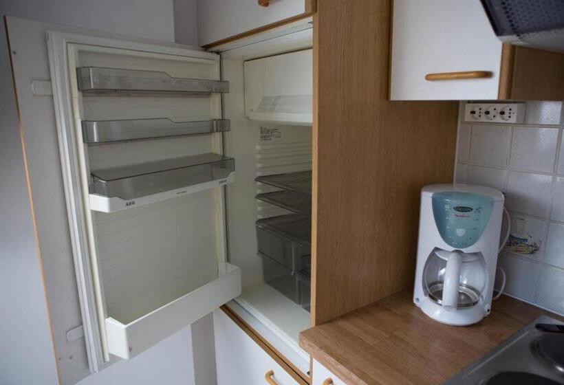 شقة غرفة واحدة, Haus Theresia