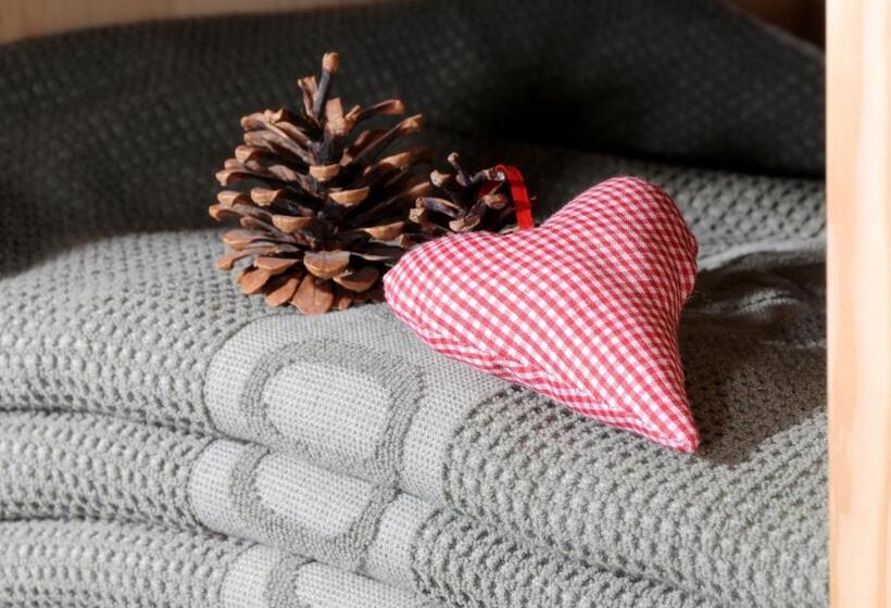 استودیوی استاندارد, Jagdhof Ligedl