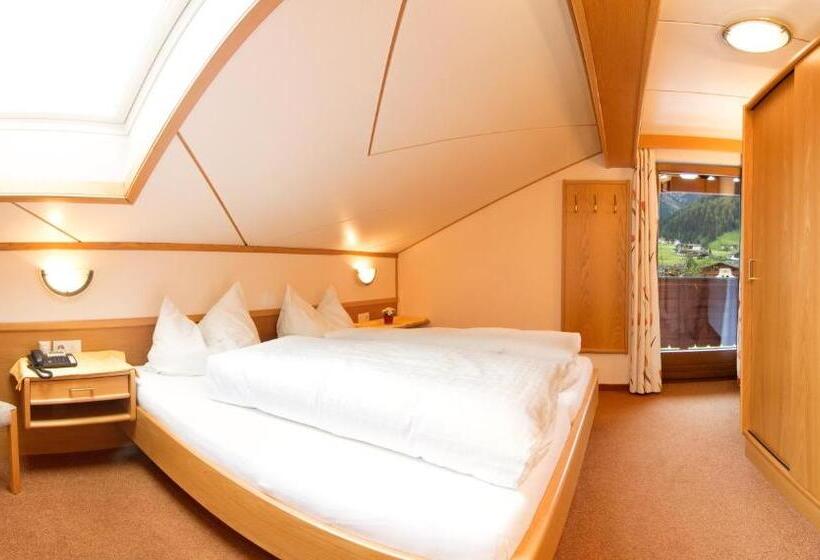 آپارتمان 2 خوابه, Pension Tina