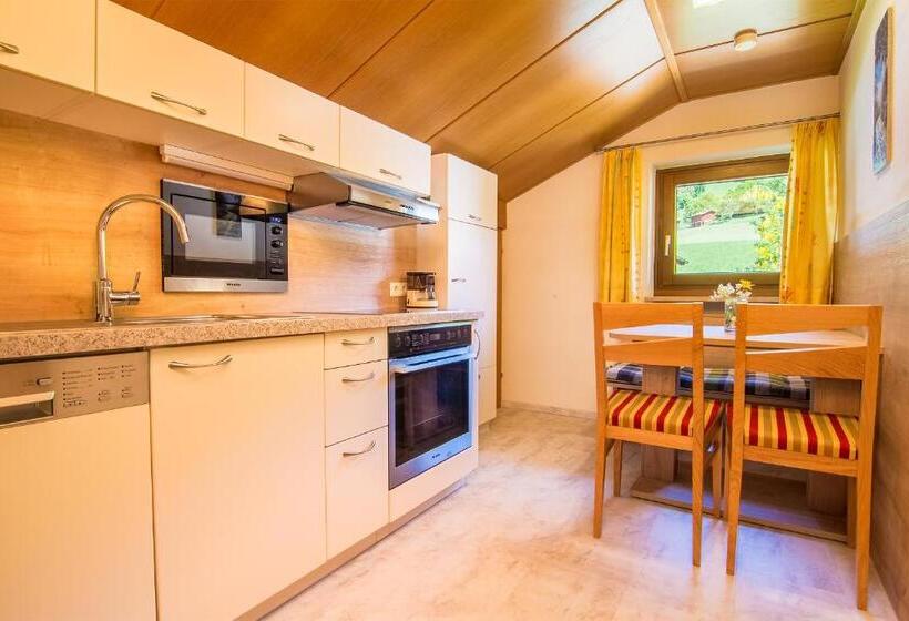 آپارتمان 2 خوابه, Pension Tina