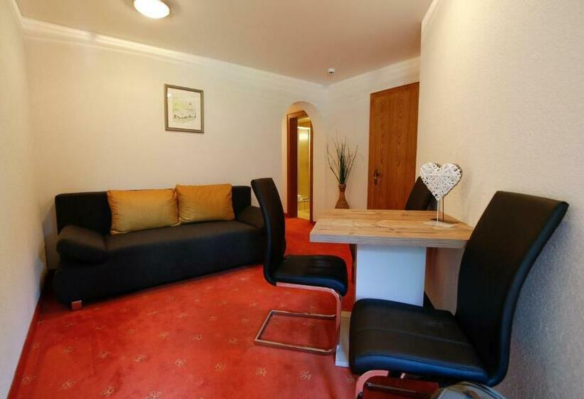 1ベッドルームアパートメント, Tia Apart