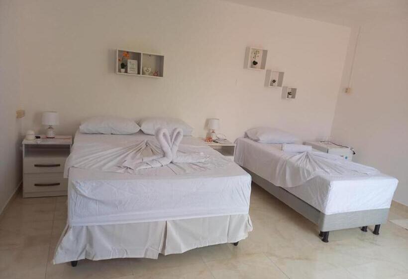 اتاق کلاسیک چهارنفره, Chalet De L Amour