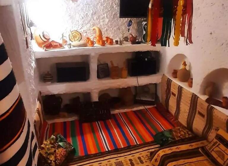 اتاق استاندارد چهار تخته, Gîte Than Mirth