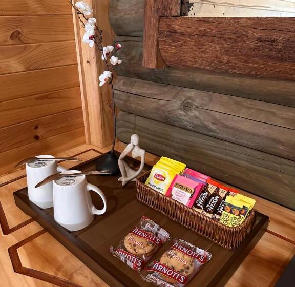 패밀리 룸, The River Retreat Buchan