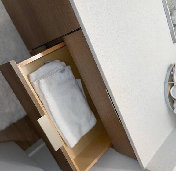 带1个卧室的公寓, Full Kitchen Youtubetv Smart Locksking Bedtop Fl