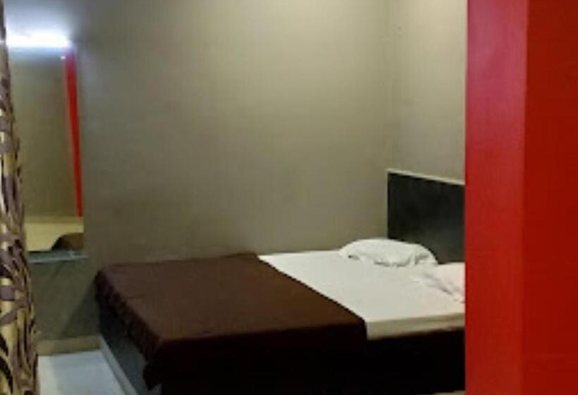 غرفة قياسية, Balwant Residence Washim