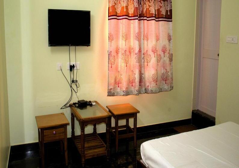 标准间, Cbr Guest House