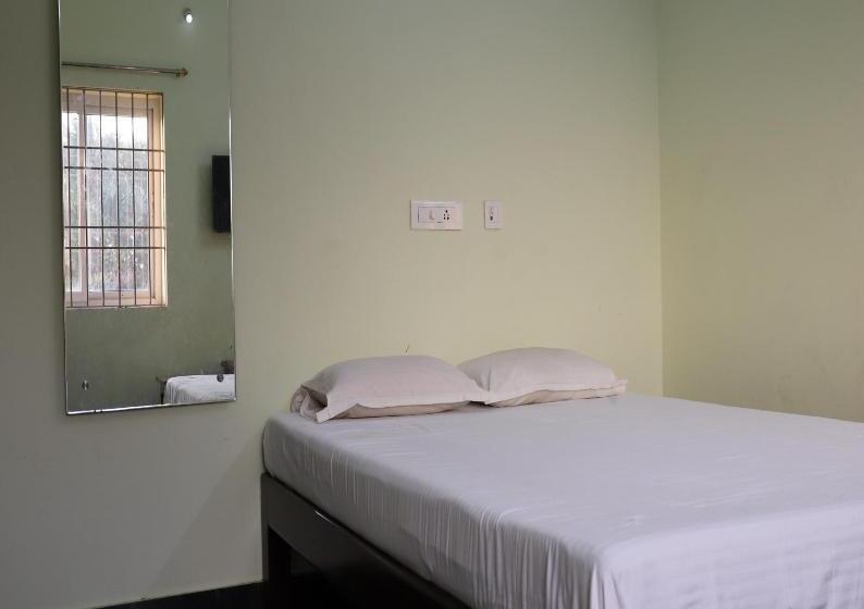 标准间, Cbr Guest House