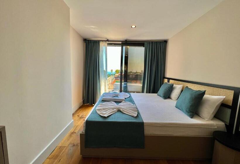 חדר דלוקס נוף לים, Coastline