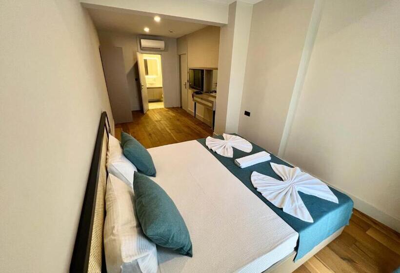 חדר דלוקס נוף לים, Coastline