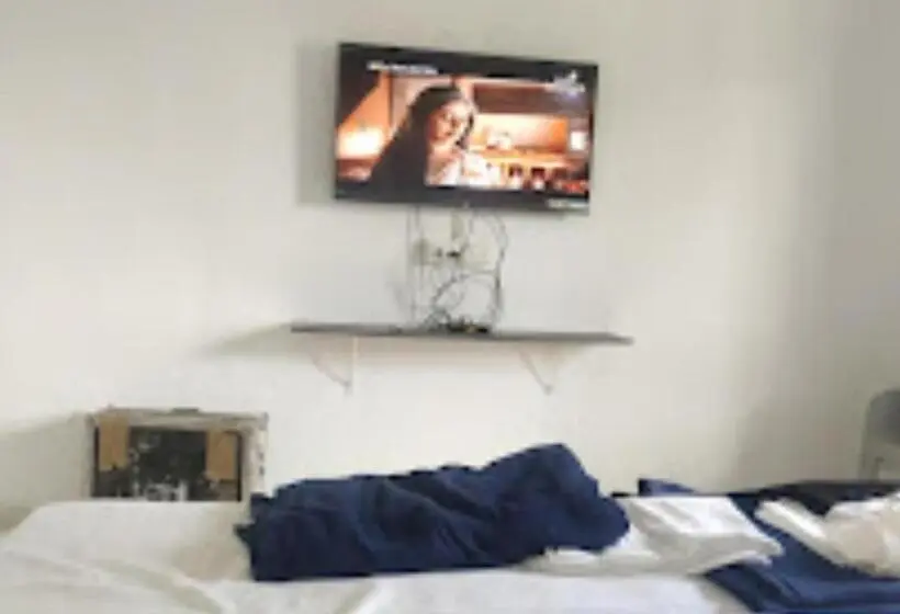 デラックストリプルルーム, Gulati Suites Washim
