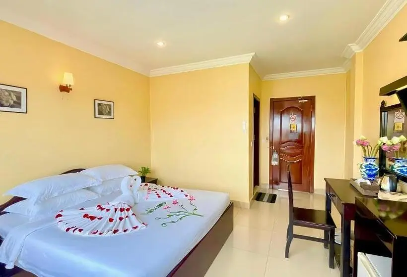Deluxe-huone Allasnäkymä, Harmony Indochine D Angkor