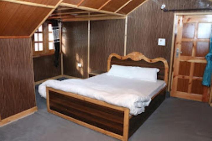 디럭스 룸, Himalayan Resort Kharapather,himachal Pradesh