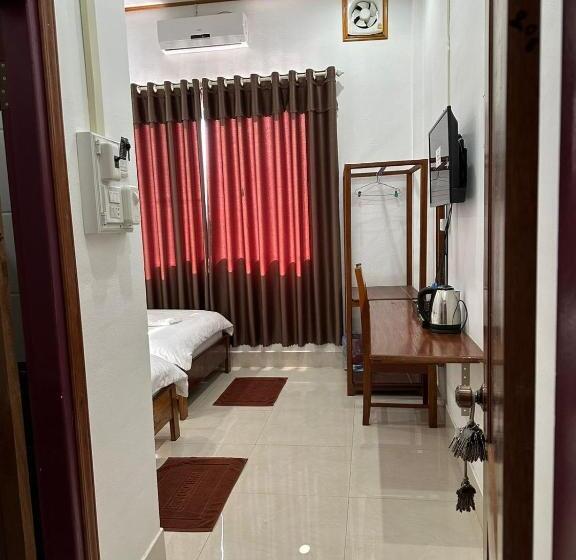 חדר סטנדרט, Narisay