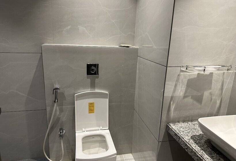 חדר דלוקס, Shubham Comforts