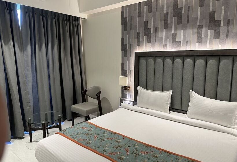 חדר דלוקס, Shubham Comforts