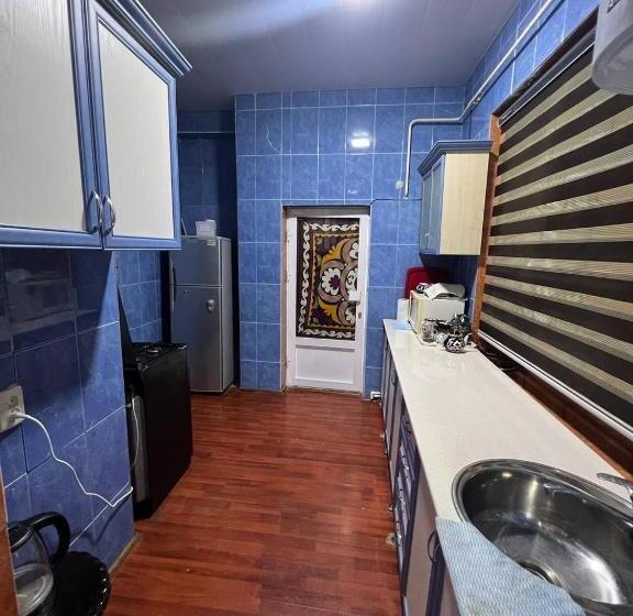 اتاق کلاسیک سه تخته, Tapchan Guest House