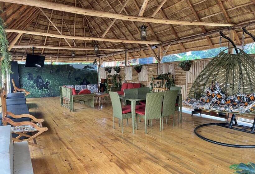 اتاق لوکس, Acacia Nest