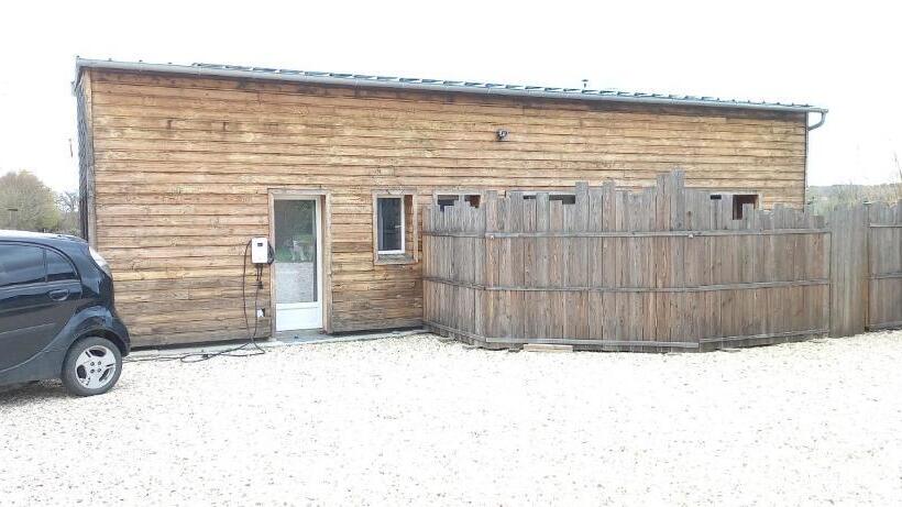 2间卧室的房子, Gite Cozy , Calme Proche Chinon 10 Min Et Cnpe 13min