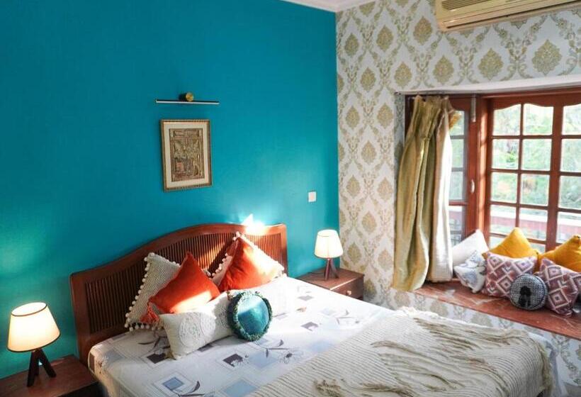 اتاق استاندارد با چشم‌انداز باغ, Vedas 13 Stay S