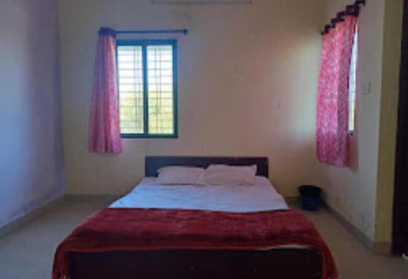 Deluxe Room, Two Brother S Hotel Lodging And Restaurant Wardha