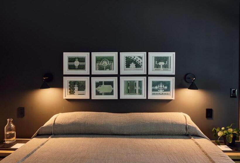 דירת חדר נוף לגינה, 9 Academy